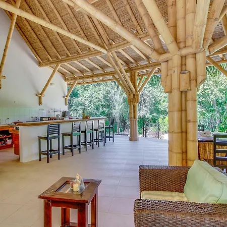 Ocotal Beach Club Hotel 1